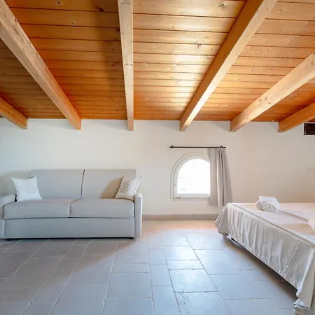 Apartahotel Palazzo Della Torre - Seaview Luxury Historical 3*