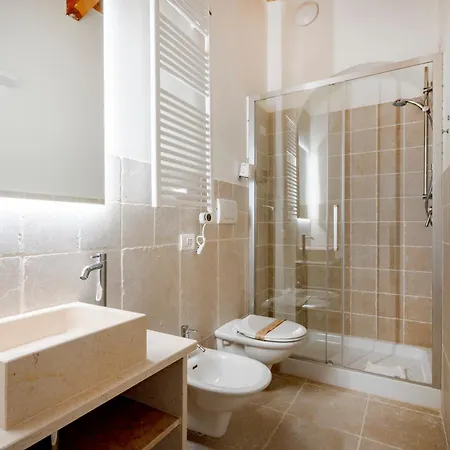 Palazzo Della Torre - Seaview Luxury Historical Apartahotel 3*