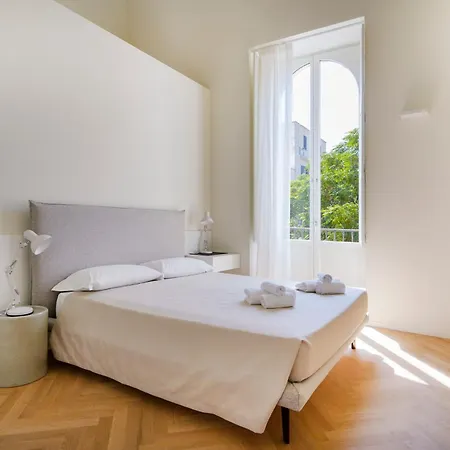 Apartahotel Palazzo Della Torre - Seaview Luxury Historical Bari