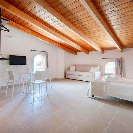 Palazzo Della Torre - Seaview Luxury Historical Apartahotel 3*