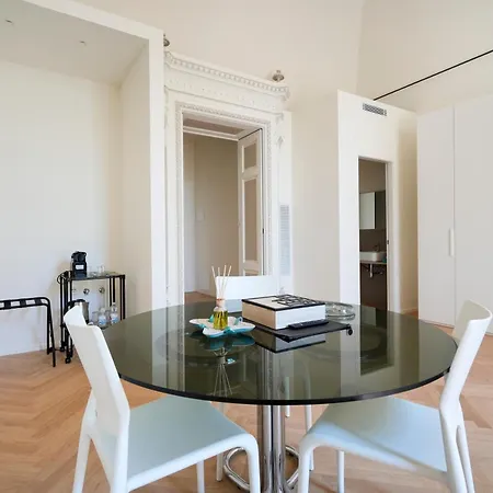Apartahotel Palazzo Della Torre - Seaview Luxury Historical Bari