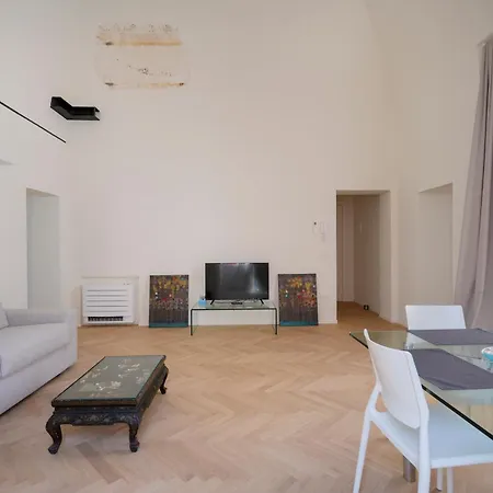 Apartahotel Palazzo Della Torre - Seaview Luxury Historical 3*