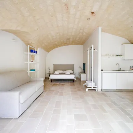 Palazzo Della Torre - Seaview Luxury Historical Apartahotel 3*