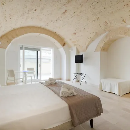 Palazzo Della Torre - Seaview Luxury Historical Bari