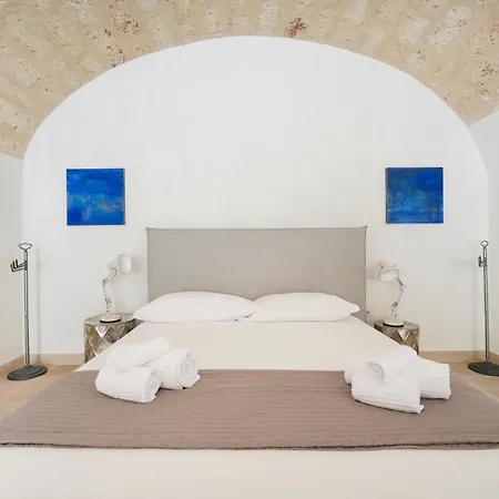 Apartahotel Palazzo Della Torre - Seaview Luxury Historical