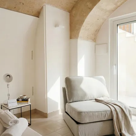 Palazzo Della Torre - Seaview Luxury Historical מלון דירות 3*